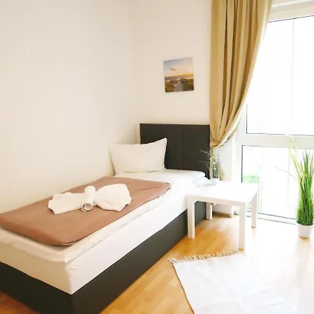 Sunnyhome Monteurwohnungen Und In Apartment Schwandorf in Bayern
